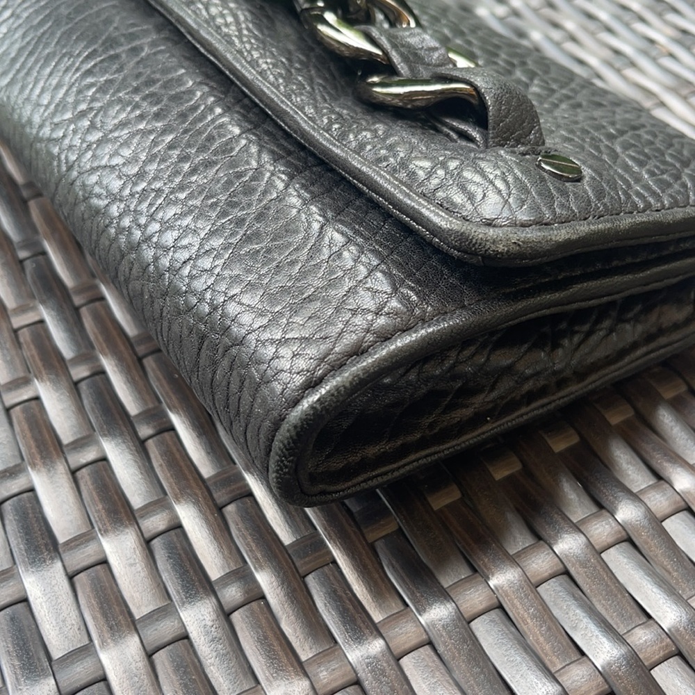 Michael kors Pebbled leather MK clutch with gun metal zipper. - Picture 7 of 16